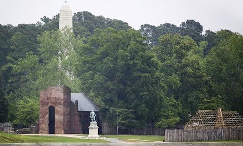 A statue of Pocahontas 